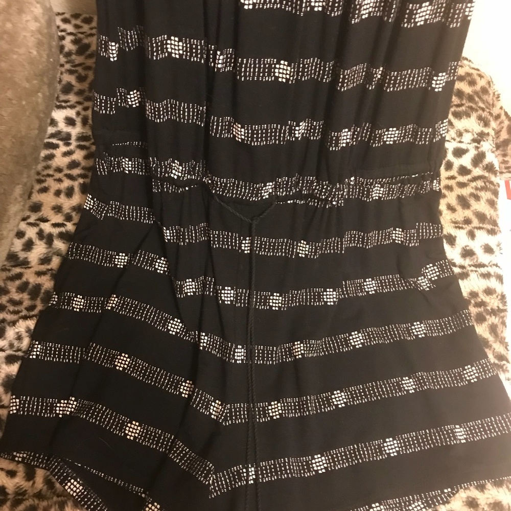 Romper - Picture 2 of 2